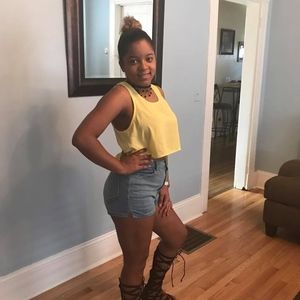 Meet your Posher, Alexandra